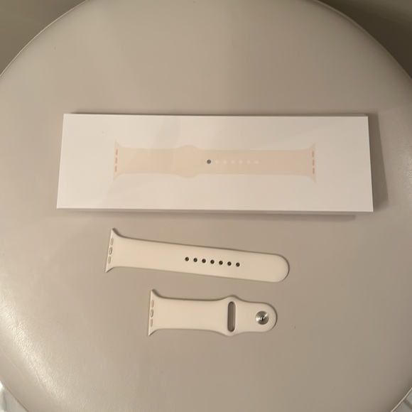 Apple Watch Sport band - series 10. - Picture 2 of 5